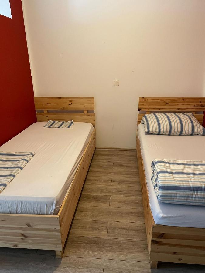 Monteur-Apartment Am Bahnhof Muhlheim am Main Ngoại thất bức ảnh