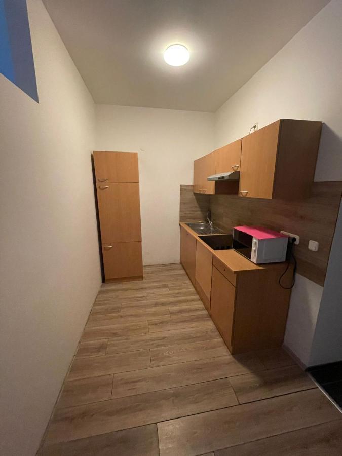Monteur-Apartment Am Bahnhof Muhlheim am Main Ngoại thất bức ảnh